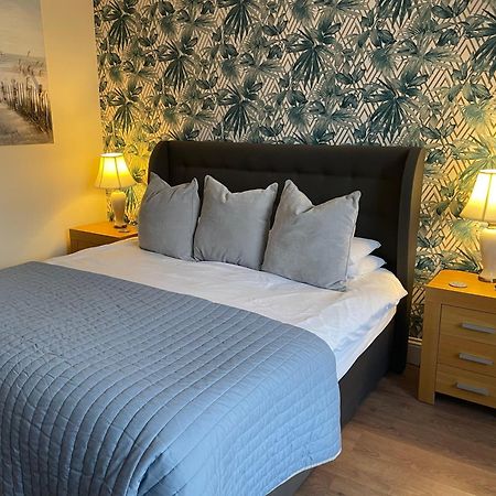 Roker Cottage, luxury seaside apartment, private parking, sky tv Sunderland  Eksteriør bilde