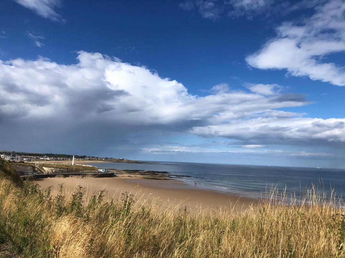 Roker Cottage, luxury seaside apartment, private parking, sky tv Sunderland  Eksteriør bilde